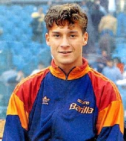 Totti%20esordio.jpg