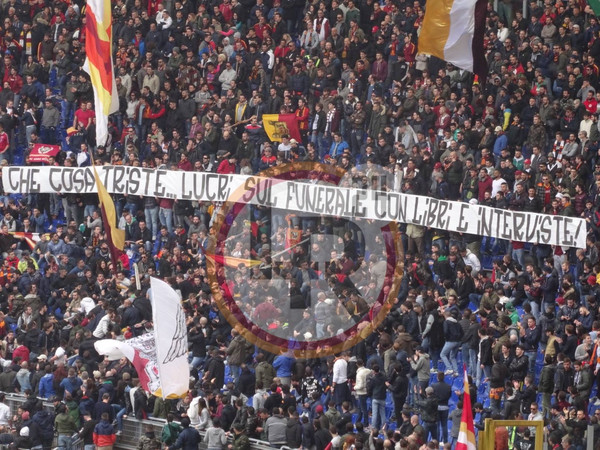 striscione-madre-ciro-esposito-roma-napoli-04-04-15