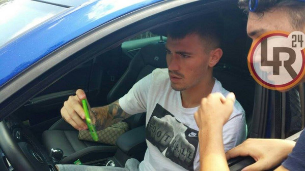 romagnoli-trigoria-autografi-30-07-2015-auto