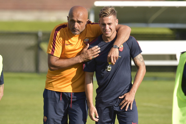 as-roma-training-session-26