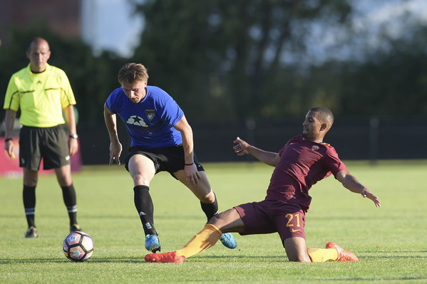 as-roma-training-session-65