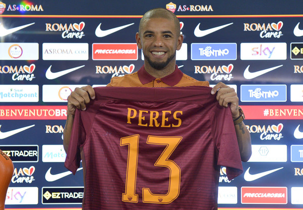 as-roma-unveils-new-signing-bruno-peres-5