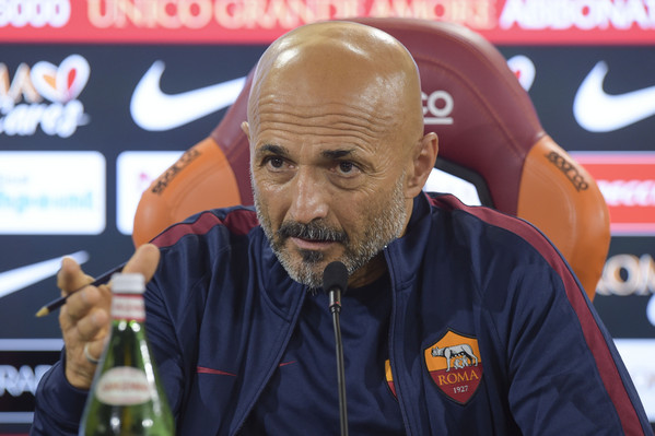 as-roma-training-and-press-conference-24