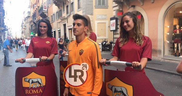 Seconda Maglia ROMA LORENZO PELLEGRINI Seconda Maglia ROMA LORENZO PELLEGRINI