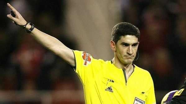 alberto-undiano-mallenco-referee-in-zenica-reprezentacija-ba_