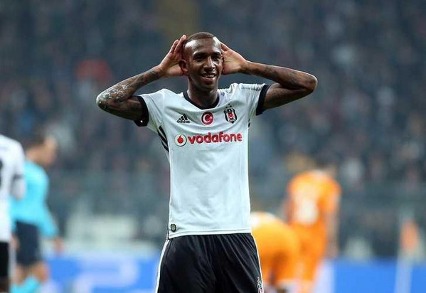 talisca-besiktas-esulta