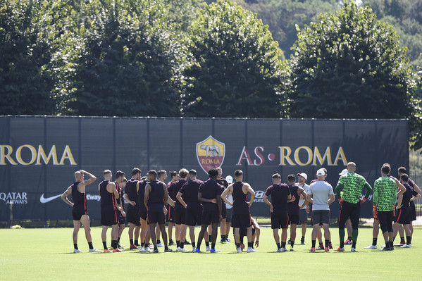 asroma-allenamento-a-trigoria-17