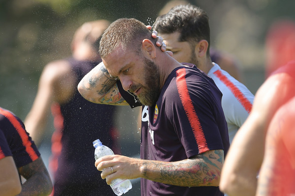 as-roma-allenamento-a-trigoria-52