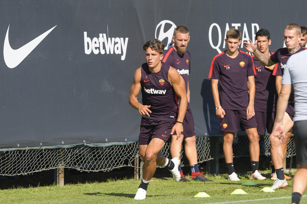 as-roma-allenamento-pomeridiano-56