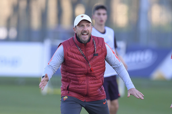 as-roma-allenamento-pomeridiano-a-trigoria-9