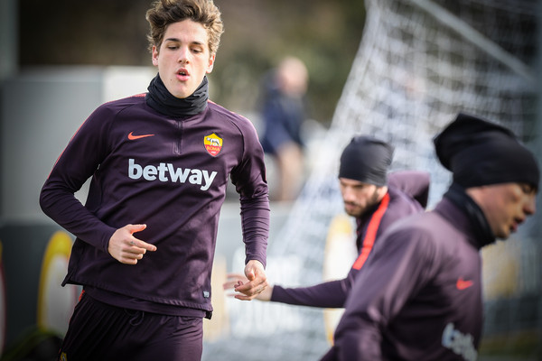 as-roma-allenamento-a-trigoria-339