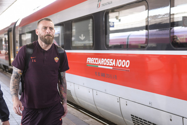 as-roma-partenza-per-la-trasferta-a-reggio-emilia-4