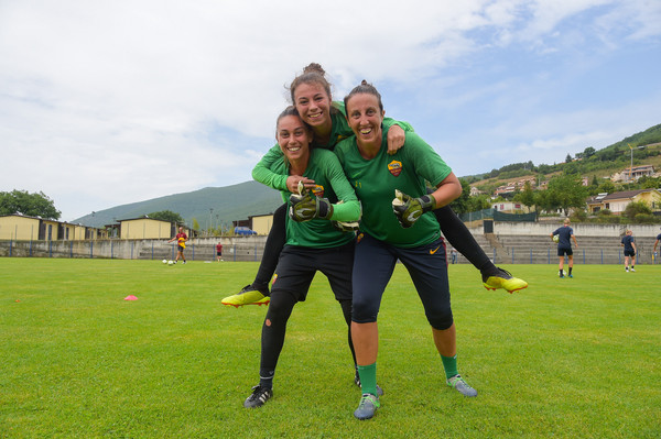 as-roma-ritiro-a-norcia-per-la-squadra-femminile-7