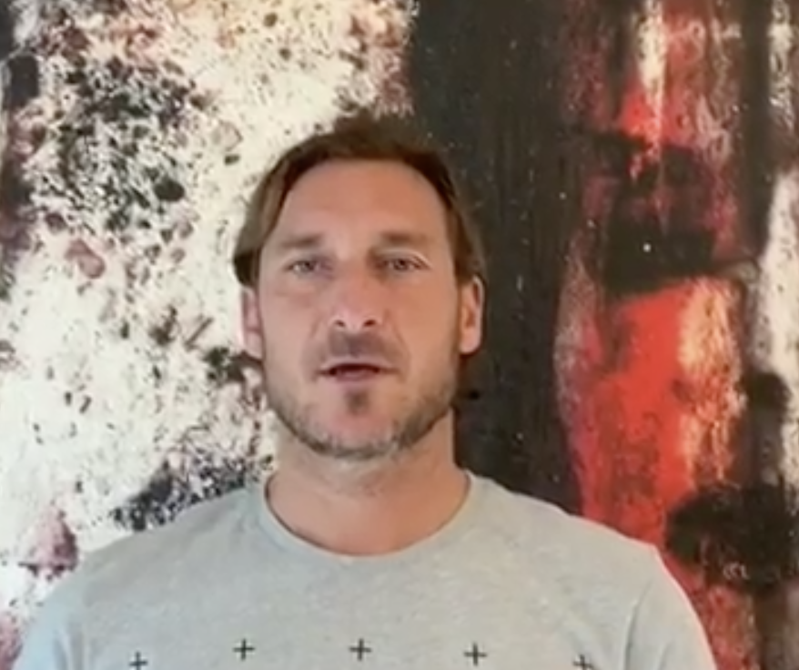 Instagram, l'appello di Totti per il Rolex perduto: \
