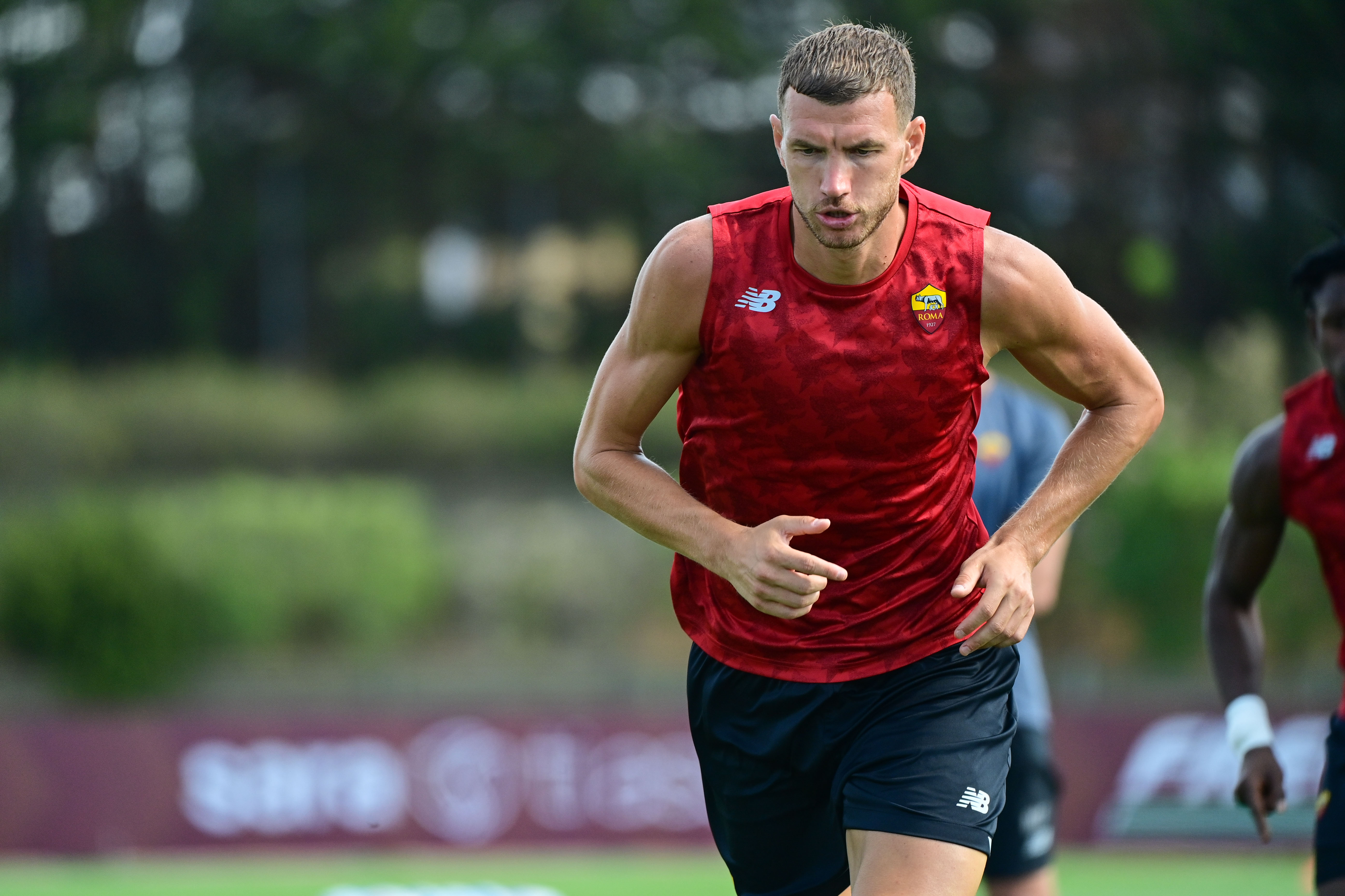 Inter Dzeko Ora Tuo Edin Oggi A Milano Per Le Visite E La Roma 